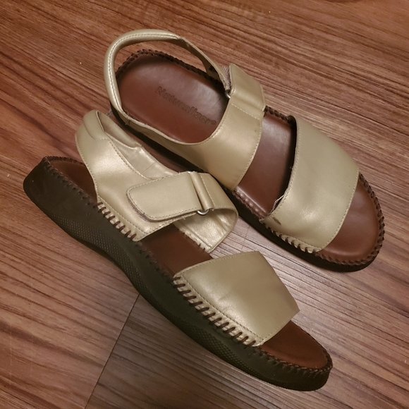 naturalizer gold sandals
